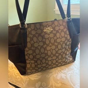 🎈SOLD🎈Signature Coach large brown leather and canvas tote